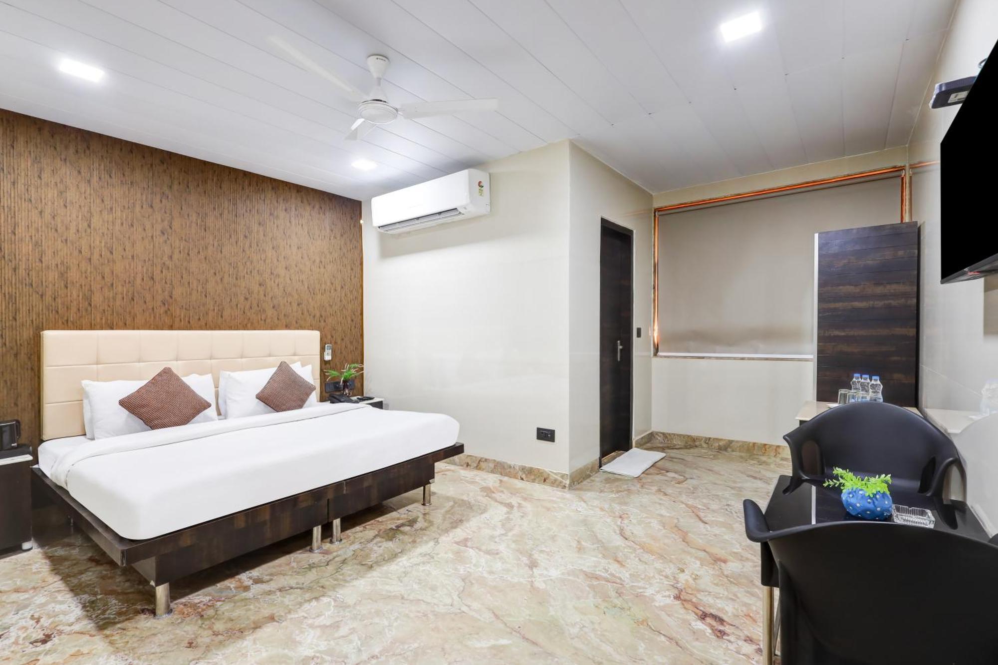 Hotel Singh Palace Делі Екстер'єр фото
