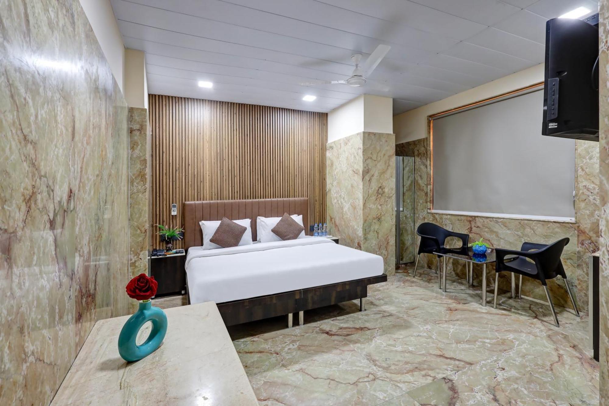 Hotel Singh Palace Делі Екстер'єр фото