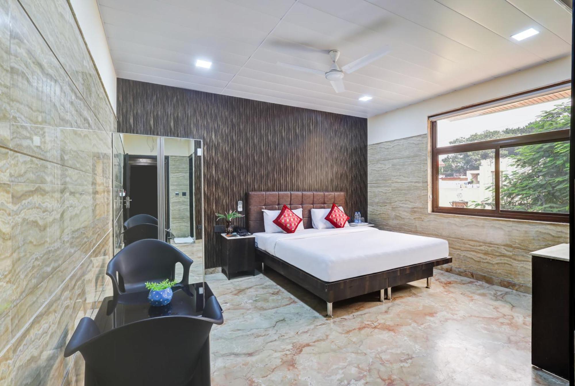 Hotel Singh Palace Делі Екстер'єр фото