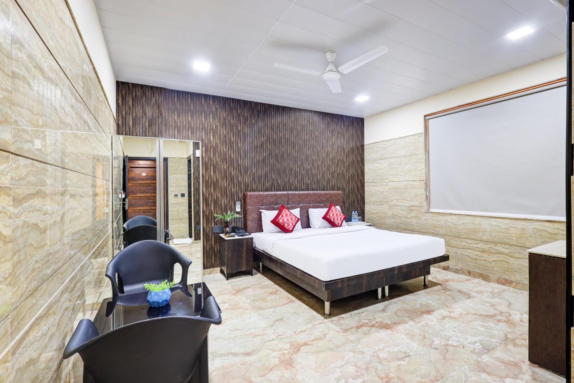 Hotel Singh Palace Делі Екстер'єр фото