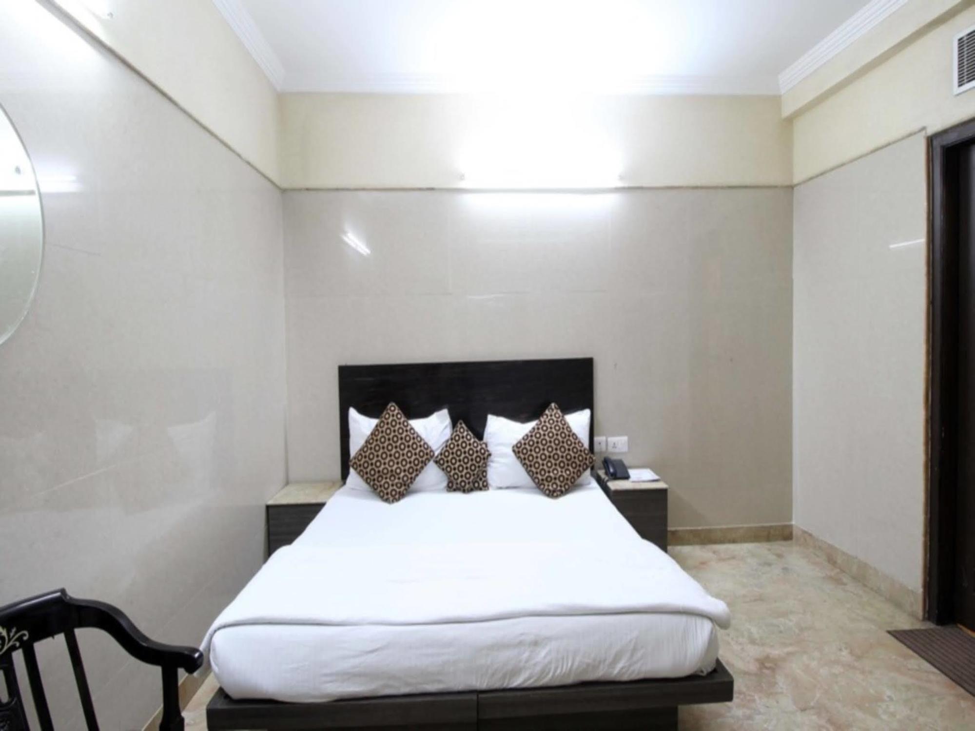 Hotel Singh Palace Делі Екстер'єр фото